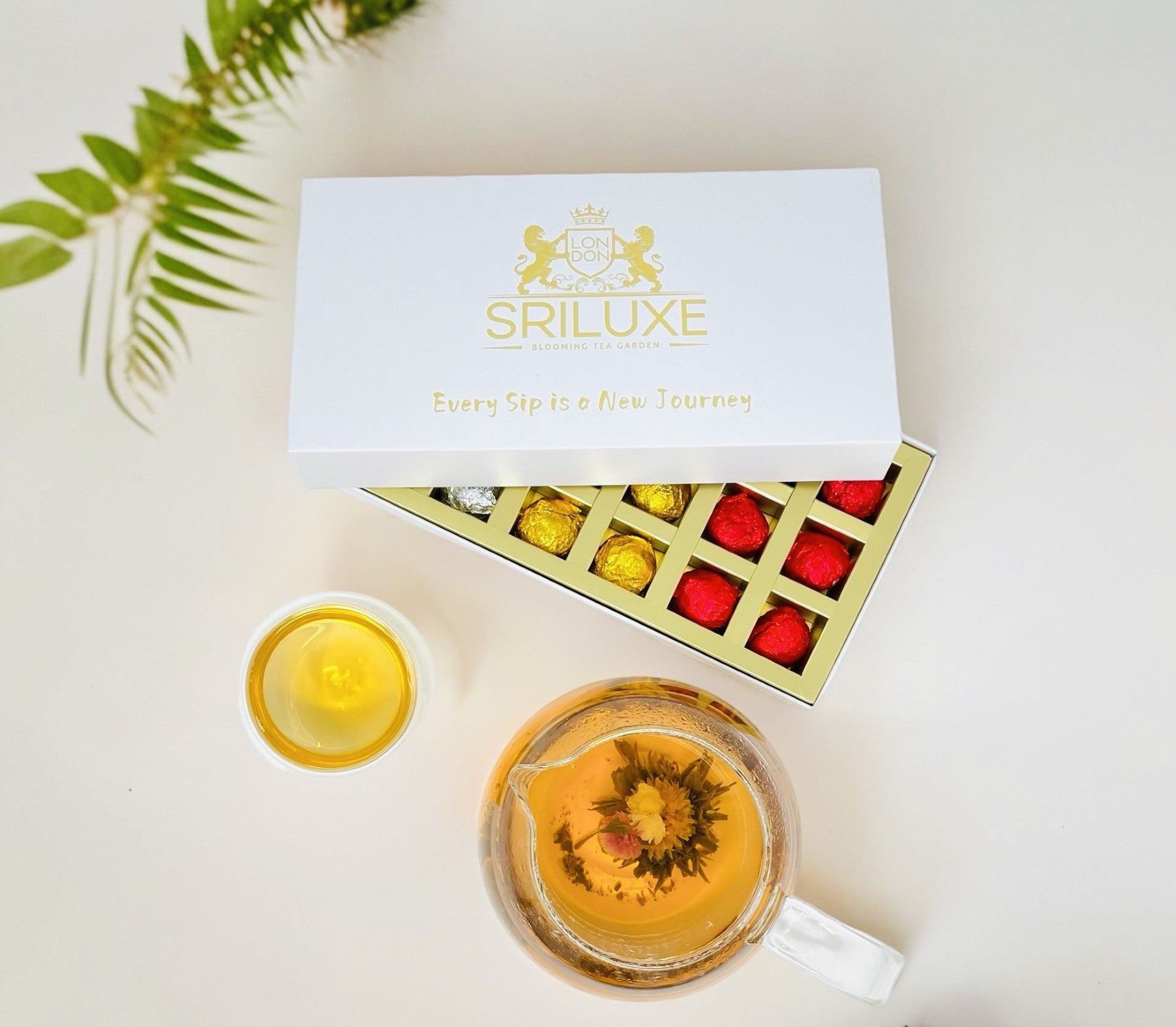 RILUXE - Luxury Blooming Flower Tea - 18 pcs of Assorted Premium Blooming Tea | Wonderfully Wrapped in White, Gold and Red | perfect for gifting or self-indulgence